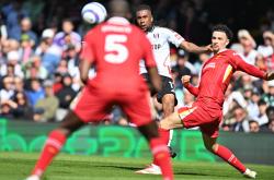 开云体育app-包含富勒姆主场战平利物浦，取得稳定发挥的词条