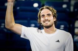 开云体育下载-日本网球队鏖战英国网球队，西西帕斯绝境逆转的简单介绍