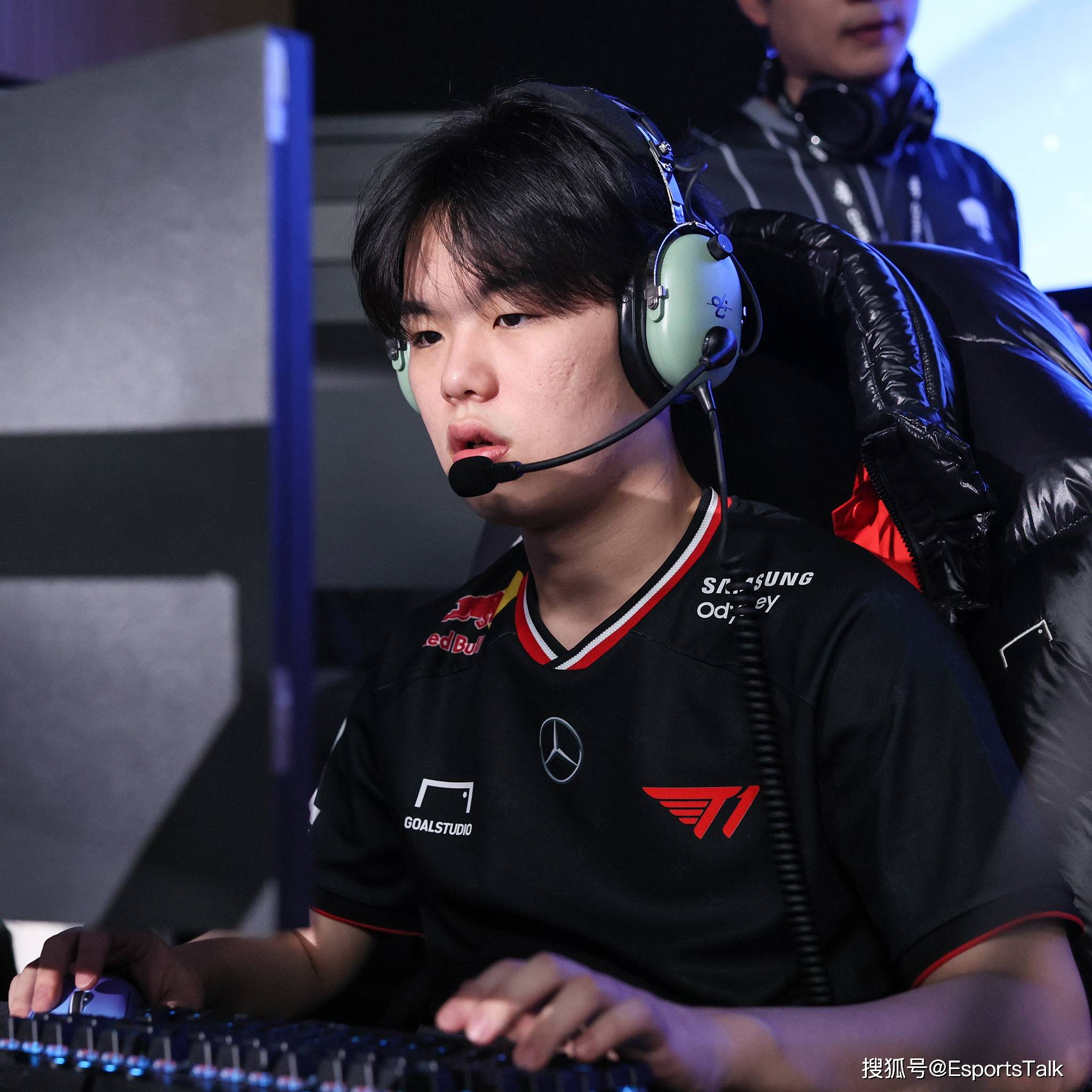 DK翻盘G2，Canyon打出惊人五杀小组赛3:1（釜山）