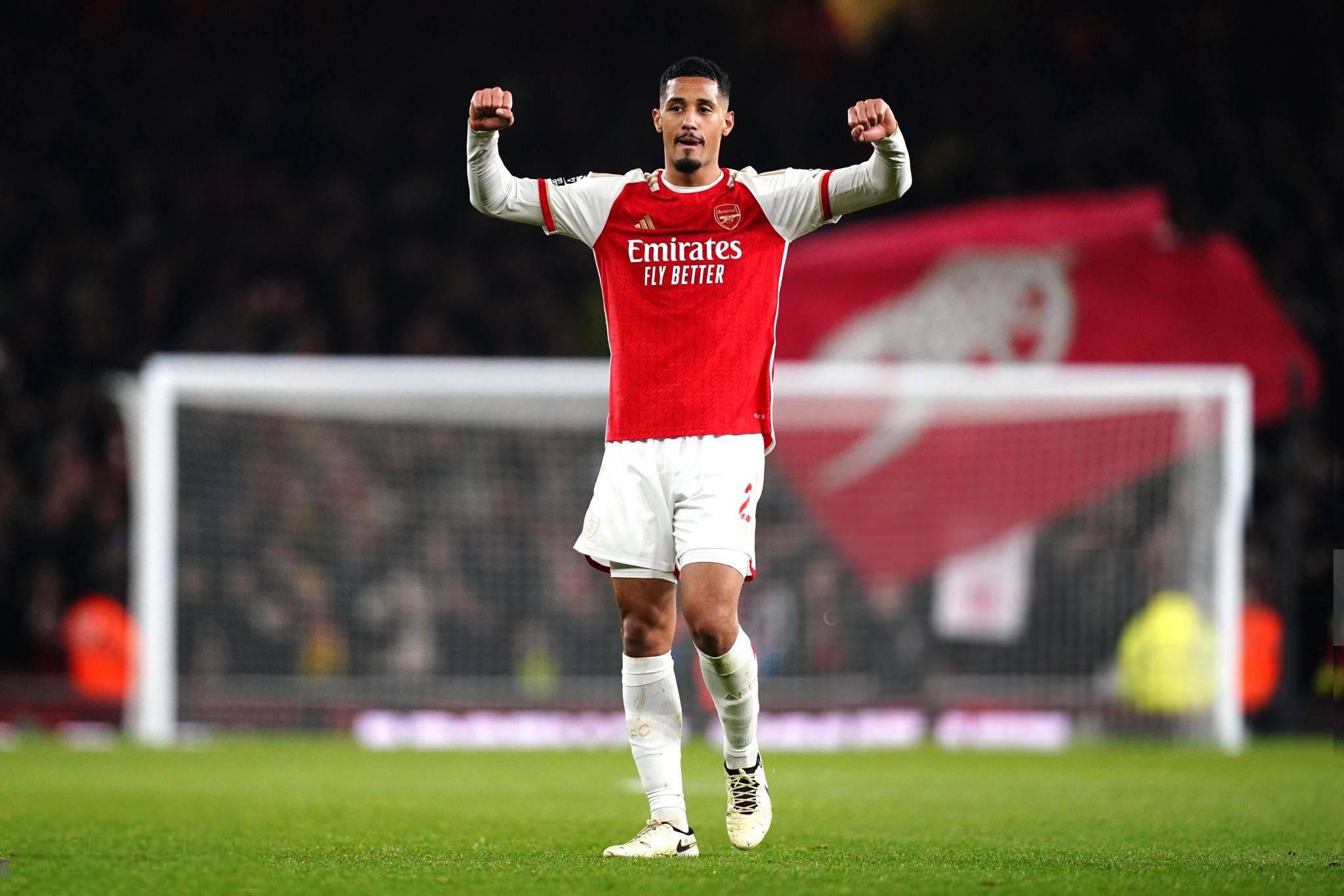 纽卡斯尔联上演逆转好戏，英超联赛前景一片光明