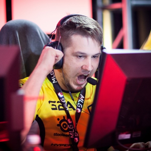 C9碾压V5，Zeus团战一打五2025世界赛2:0（巴黎）