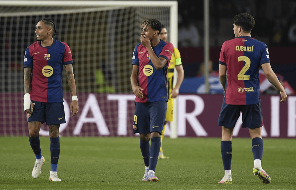 热那亚客场惨败，拉菲尼亚两度破门的简单介绍