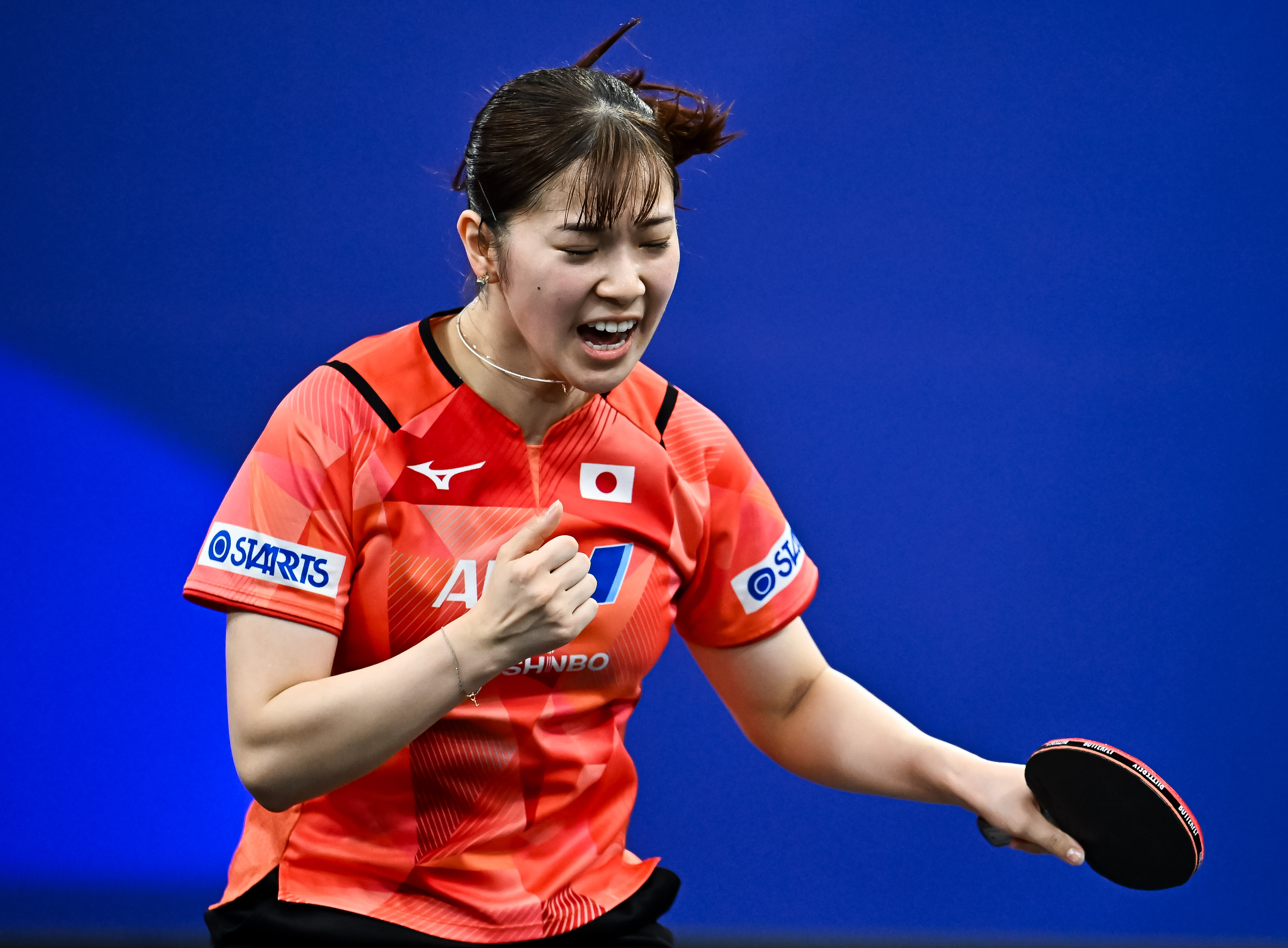 中国乒乓球队鏖战日本乒乓球队，奥恰洛夫关键制胜的简单介绍