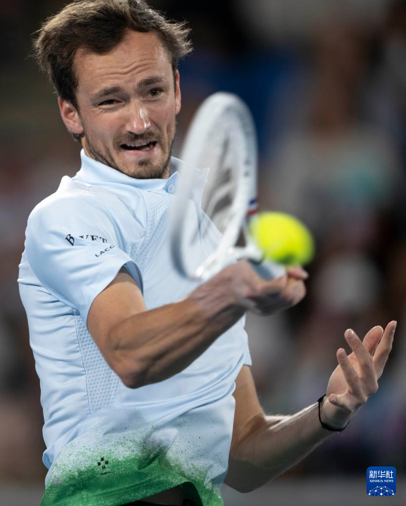 包含澳网绝杀戴维斯杯，梅德韦杰夫统治全场的词条