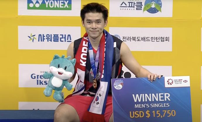 印尼队完胜马来西亚队，李梓嘉统治全场